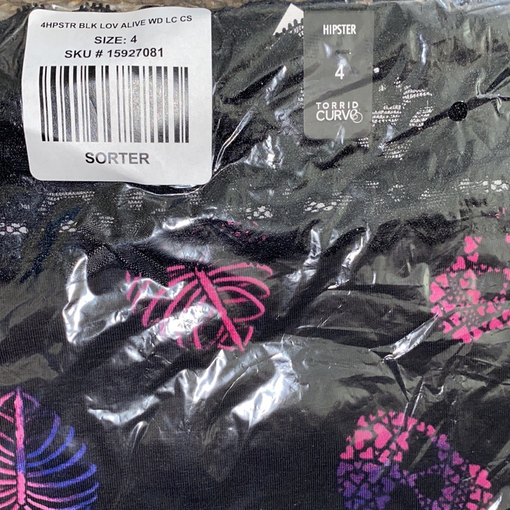 NWT TORRID Hipster Panty - Cotton Skull & Heart Black - Picture 8 of 10